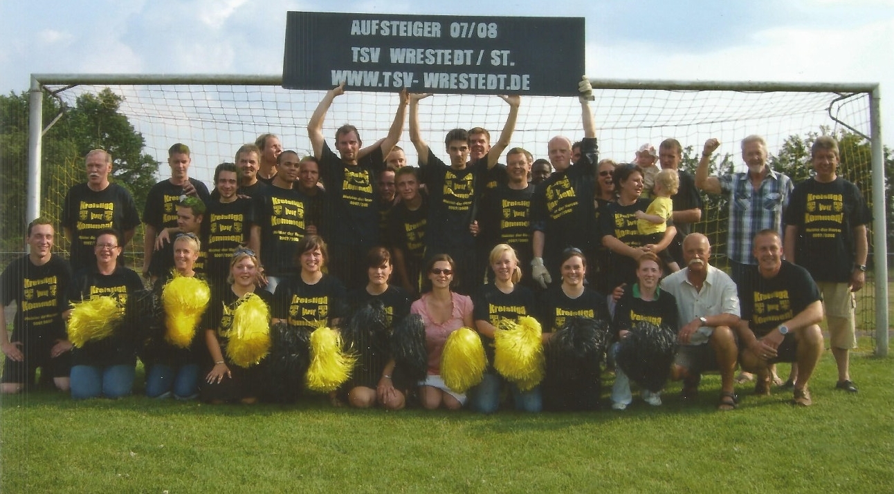 2008 steigen die 1. Herren in die Kreisliga und die 2. Herren in die 3. Kreisklasse Uelzen auf.