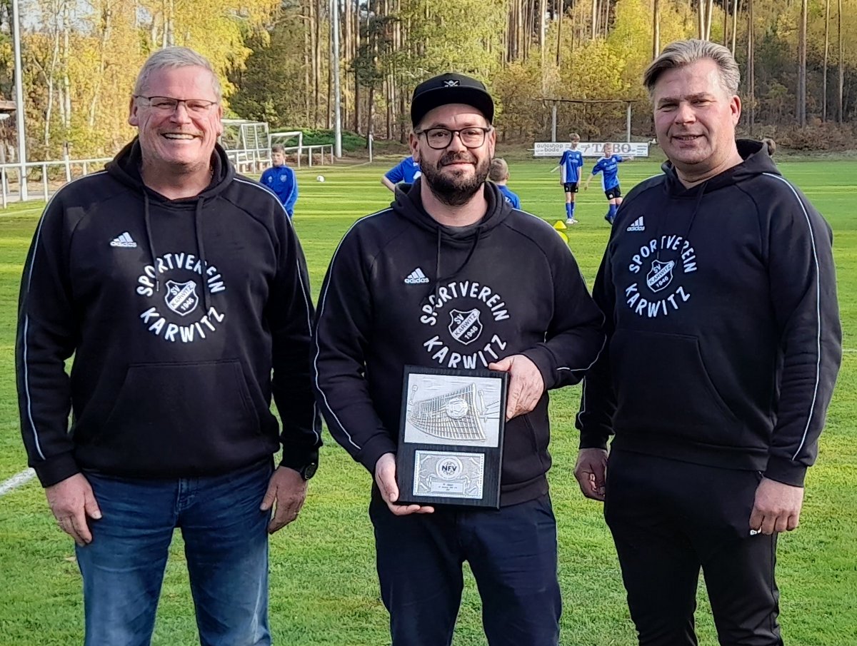 Auf dem Foto von links: Uwe Cassier, der Vorsitzende Niko Gebert und rechts Ulrich Dreyer.