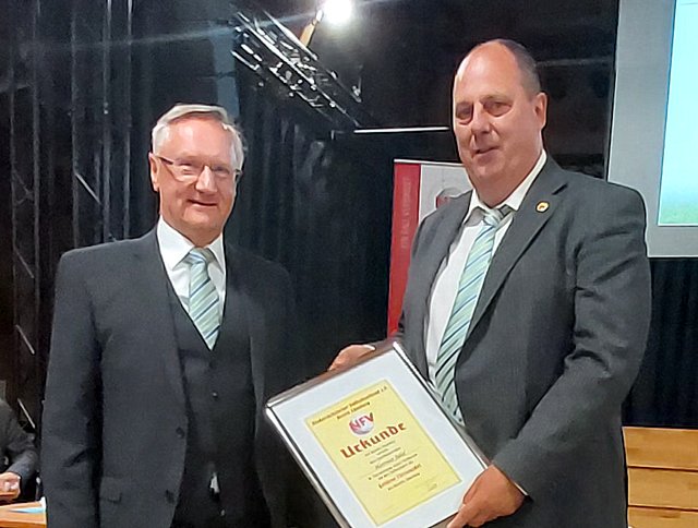 und für Hartmut Jäkel