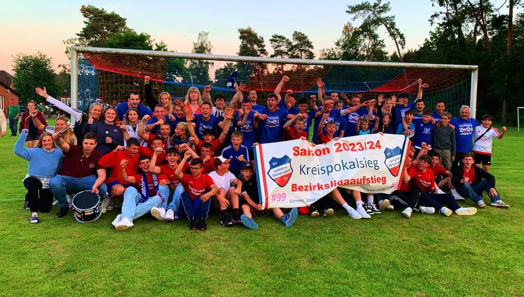 Nach Kreispokalsieg nun Aufstieg in die Bezirksliga. Der SV Lemgow-Dangenstorf hat am letzten Spieltag den nötigen Punkt geholt und steigt als Dritter nach sieben Jahren wieder in den Bezirk auf.  