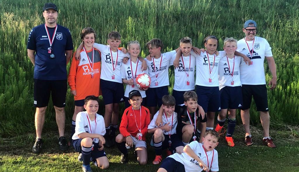 Kreismeister der U12-Junioren: JSG Ilmenautal mit 9 von 10 Siegen bei 52:4 Toren. Vor dem letzten Spiel fehlte noch ein Pünktchen zum Titel, zur Sicherheit wurde 9:0 gewonnen.