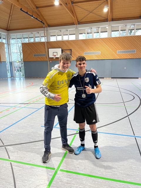 Stolzer Vize-Bezirksmeister: David Haaker (r.)